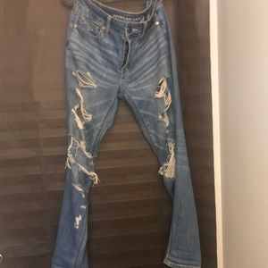 American Eagle Tomgirl Ripped Blue Jeans